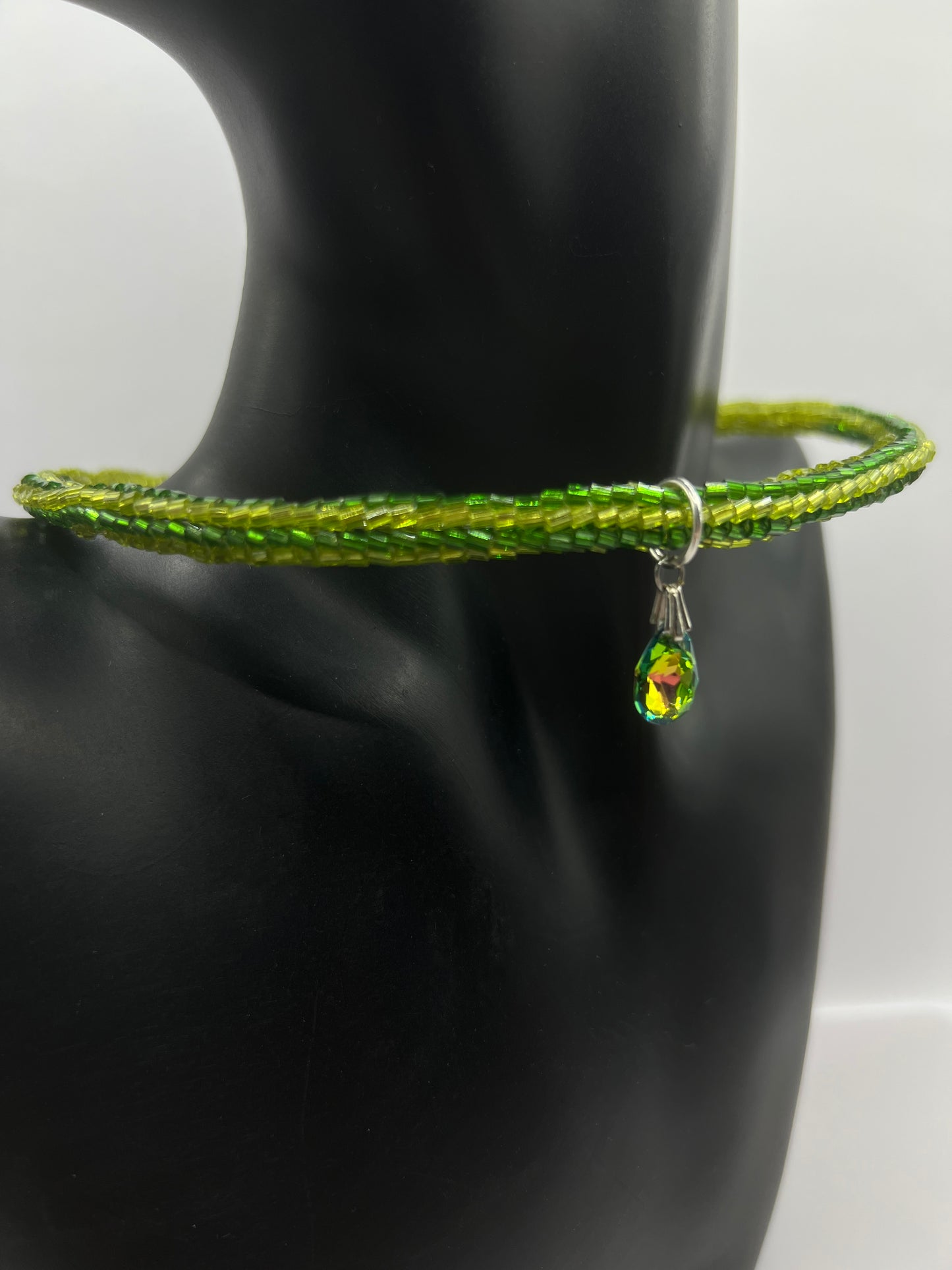 Halskette "GREEN CRYSTAL CHOKER"